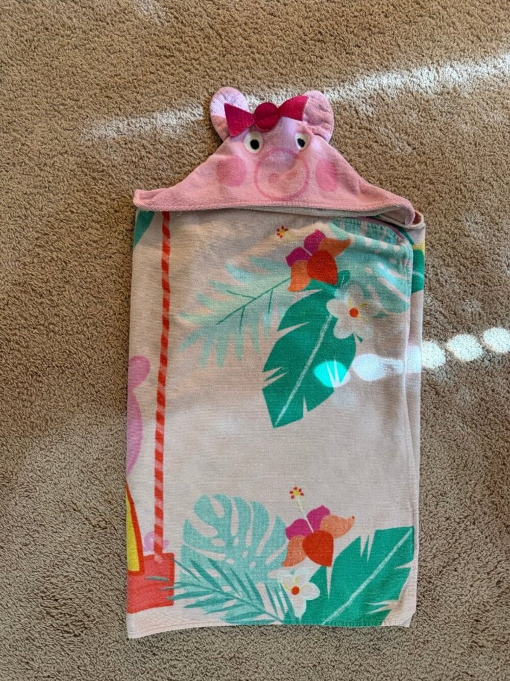 Peppa pig hooded kids towel